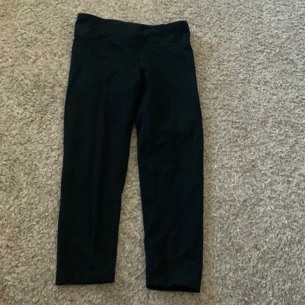 Athelta Girl Capri Leggings